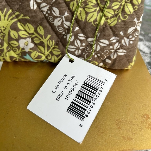 NWT- Retired Vera Bradley- Sitting in the tree” pattern - Picture 3 of 4